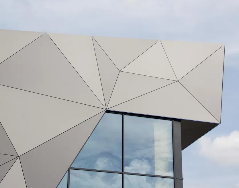 نمای اچ پی ال 01