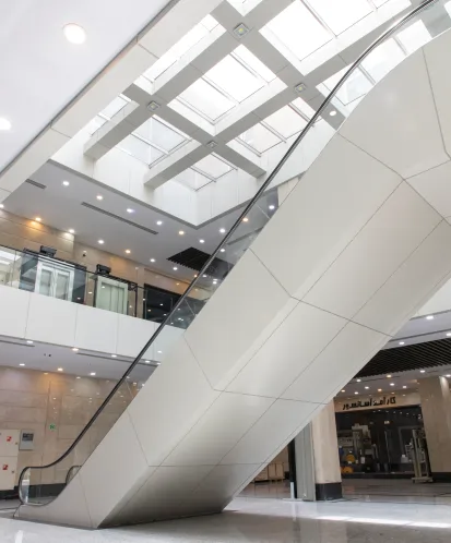 نمای مدرن در ساختمان آسانسور ایران