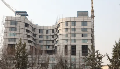 ساختمانی با نمای مدرن آجر، ونک پرایم