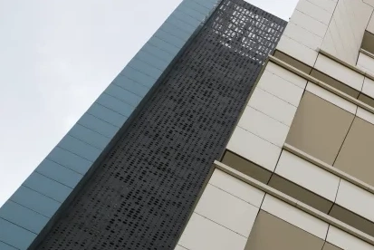 اجرای نمای پانچ متال، از خدمات آلومینیوم نما