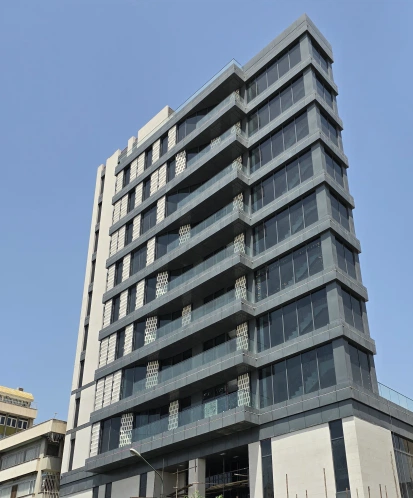 اجرای نمای ساختمان اداری همیار سازه در وزرا تهران