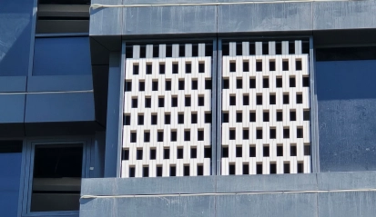 نمای مدرن آجری در پروژه همیار سازه در خیابان وزرا